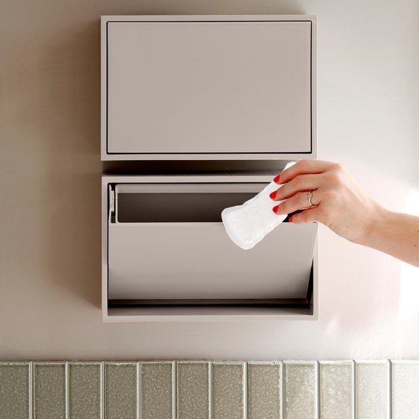 Gaiši pelēka pārstrādātas plastmasas atkritumu tvertne sienas Mini Box – ReCollector-image-3