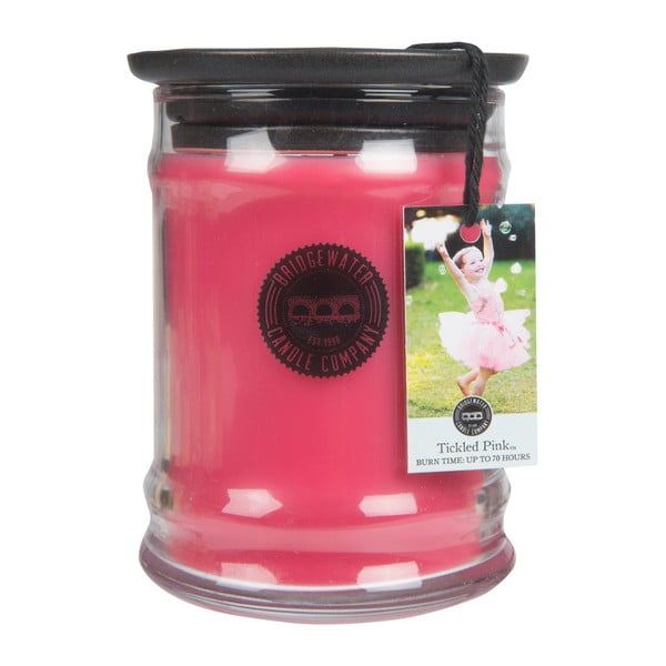 Bridgewater Candle Company Tickled Pink svece stikla kastītē ar laima ziedu aromātu, degšanas laiks 65-85 stundas