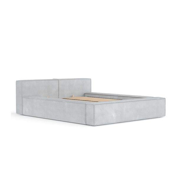 Gaiši pelēka polsterēta divvietīga gulta ar veļas kasti un redelēm 180x200 cm Voliera – Maison de Rêve