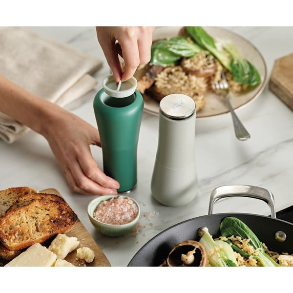 Sāls un piparu trauks sālim un pipariem Milltop – Joseph Joseph-image-1