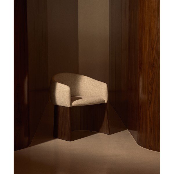 Bēšs polsterēts ēdamistabas krēsls ar roku balstiem Bosca – Kave Home-image-2