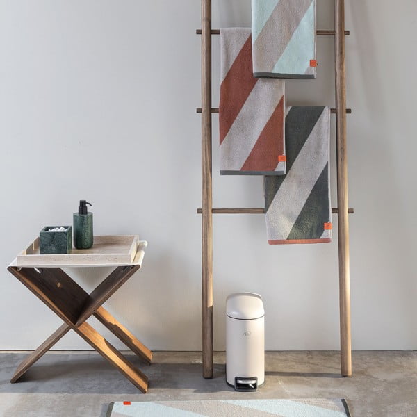 Haki frotē dvielis no organiskās kokvilnas  70x133 cm Diagonal – Mette Ditmer Denmark-image-2