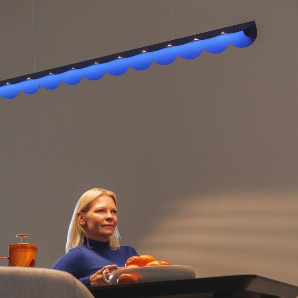 Tumši zila alumīnija LED piekaramā lampa BISCUIT – Thoro-image-3