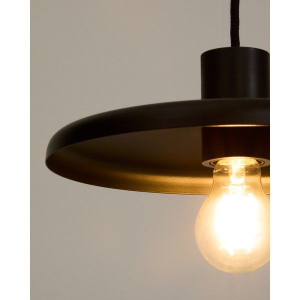 Melna piekaramā lampa ar metāla abažūru Nuvira – Kave Home-image-1