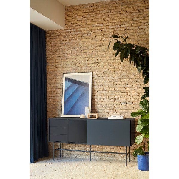 Melna/antracīta pelēka zema kumode ar bīdāmām durvīm 180x91 cm Nube – Teulat-image-1