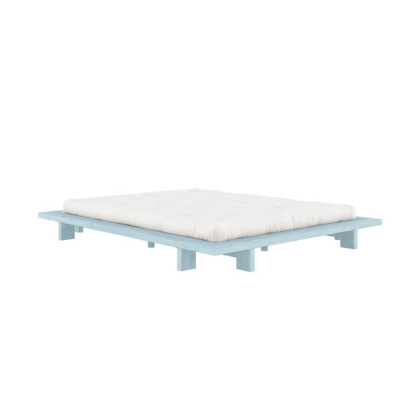 Gaiši zila priedes masīvkoka divvietīga gulta ar režģi 160x200 cm Japan – Karup Design