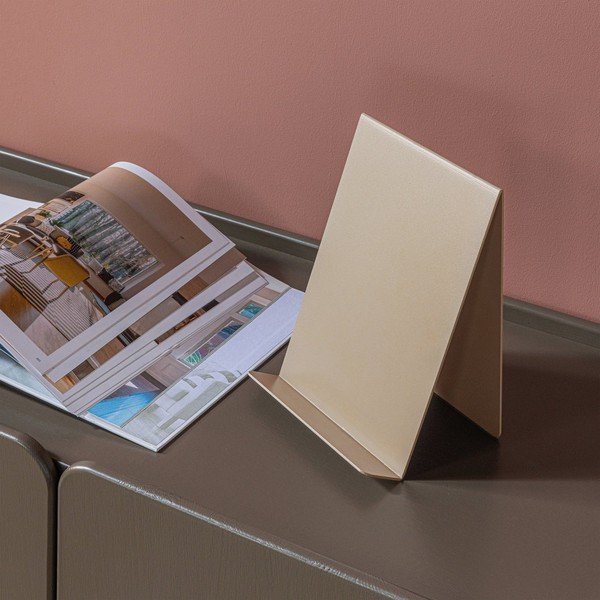 Metāla pavārgrāmatu statīvs Brook – WOOOD-image-1