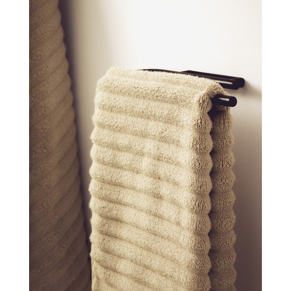 Melns nerūsējošā tērauda sienas dvieļu turētājs Arely – Kave Home-image-1