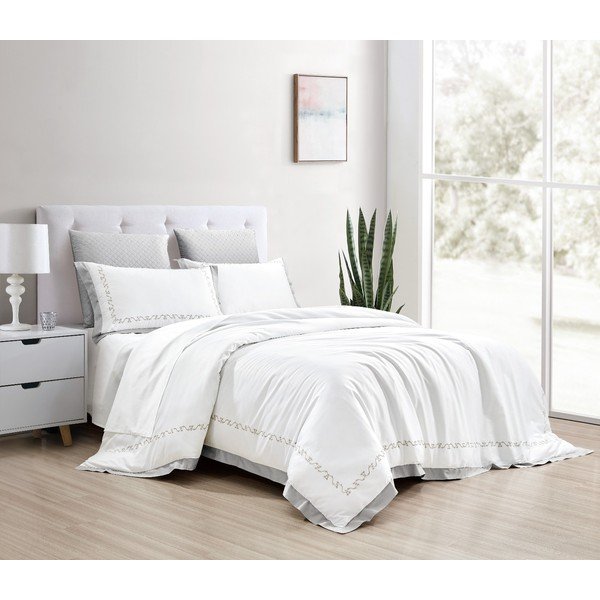 Balta divguļamā gultas veļa no kokvilnas satīna ar palagu 240x220 cm Diana – Mila Home Luxury