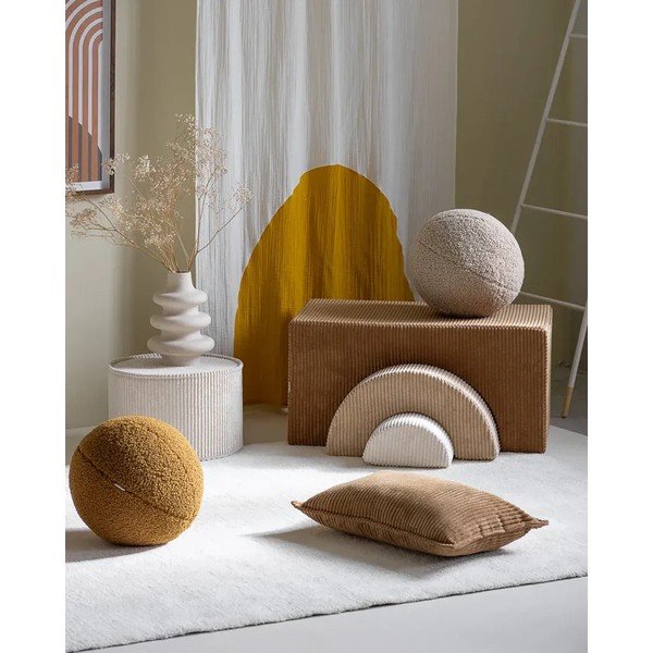 Brūns velveta bērnu dīvāna spilvens Bolster – Wigiwama-image-1