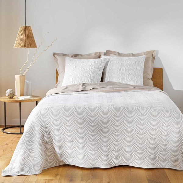 Balts/bēšs trikotāžas gultas pārklāja un spilvendrānas komplekts 220x240 cm Cassandra – douceur d'intérieur-image-1