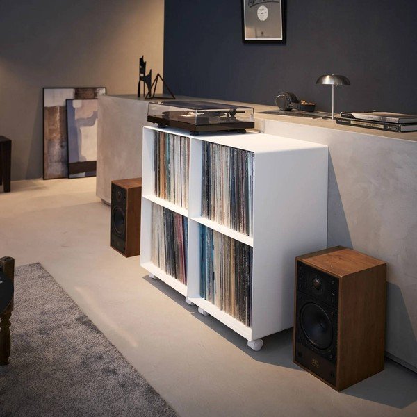 Balts metāla plaukts uz riteņiem 40x73x38 cm Tower – YAMAZAKI-image-2