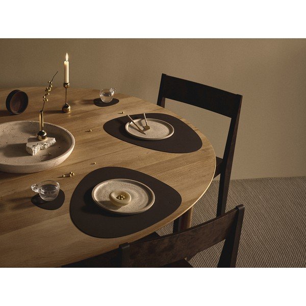 Galda paliktnis no ekoloģiskās ādas 37x44 cm Curve L Nupo – LIND DNA-image-1