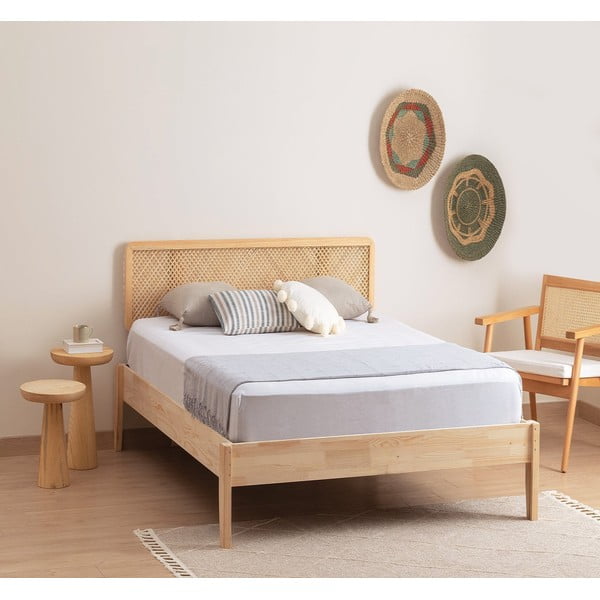 Dabīga toņa egles masīvkoka vienvietīga gulta ar redelēm 90x200 cm Izabelya – Kalune Design-image-1