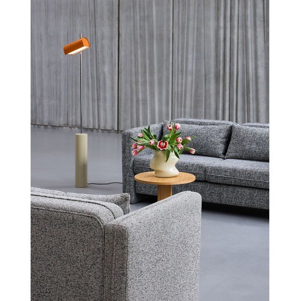 Oranža LED stāvlampa ar regulējamu spilgtumu (augstums 160 cm) Reflector – Hübsch-image-1