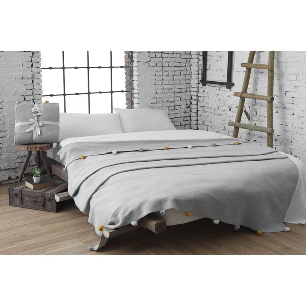 Pelēks flīsa gultas pārklājs 150x200 cm Pom Pom – Mijolnir-image-1