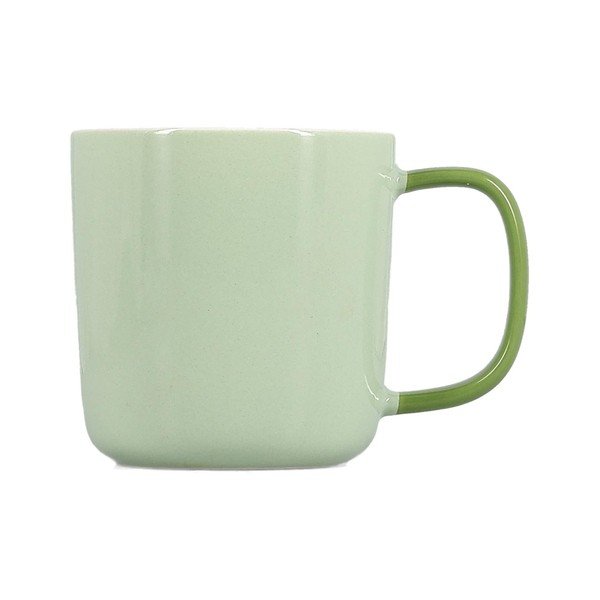 Zaļa krūze no sintētiskā kaula porcelāna 370 ml Mae – ONA