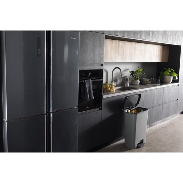 Plastmasas atkritumu tvertne ar pedāli 50 l Compatta – Curver-image-1