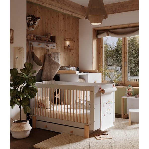 Gaiši pelēka zema bērnu kumode 105x100 cm Cube – Pinio-image-1