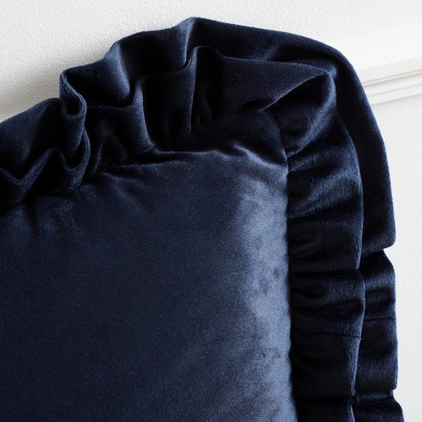 Samta dekoratīvais spilvens 43x43 cm Velvet Double Frill – Catherine Lansfield-image-1