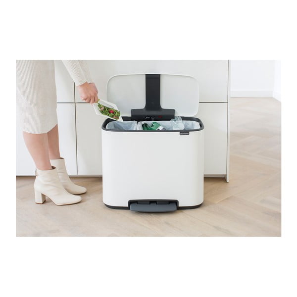 Balta tērauda atkritumu šķirošanas tvertne ar pedāli 34 l Bo – Brabantia-image-4