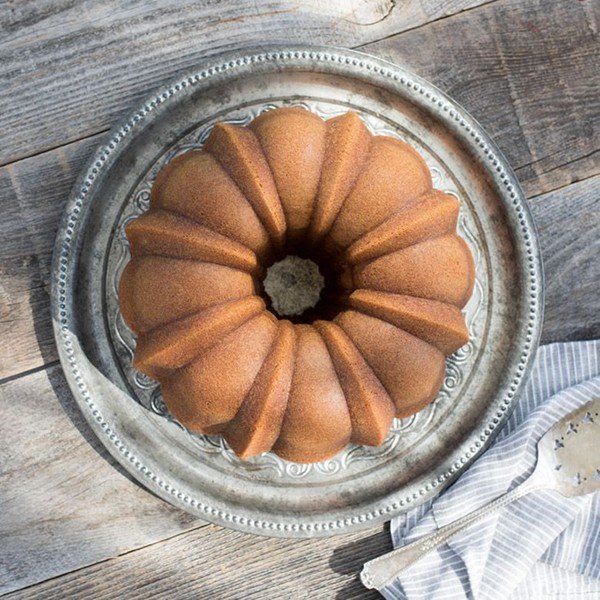 Kūku veidne zelta krāsā Nordic Ware Anniversary, 2,8 l-image-1