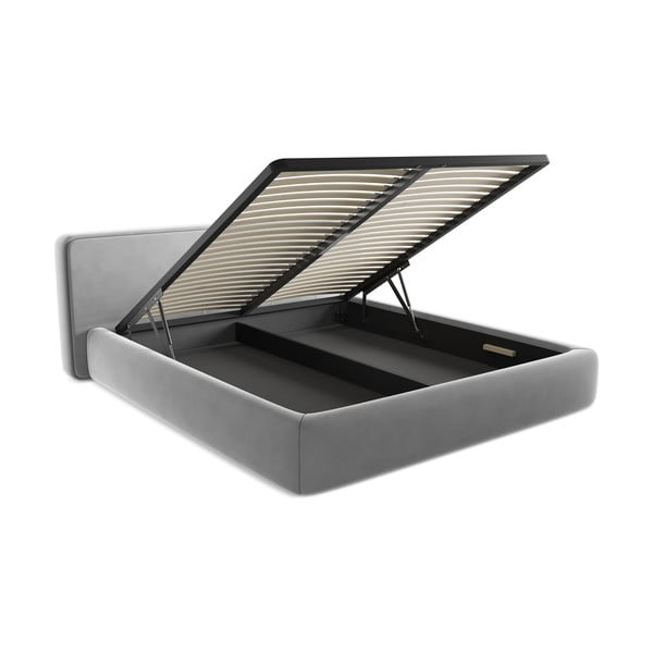 Pelēka polsterēta divvietīga gulta ar veļas kasti un redelēm 180x200 cm Kiana – Makamii-image-3