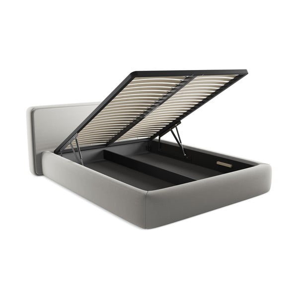 Gaiši pelēka polsterēta divvietīga gulta ar veļas kasti un redelēm 160x200 cm Kiana – Makamii-image-3