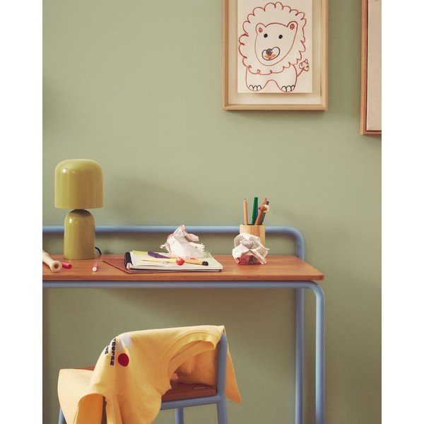 Zaļa galda lampa ar metāla abažūru (augstums 28 cm) Monze – Kave Home-image-3