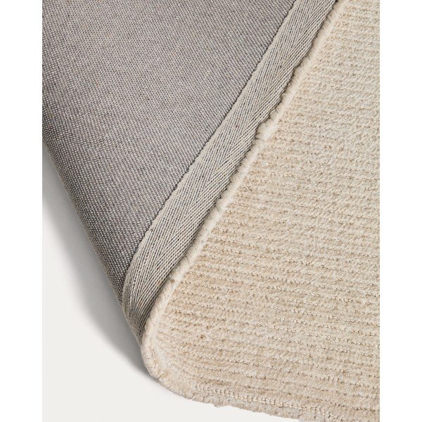 Krēmkrāsas ar rokām darināts paklājs no kokvilnas maisījuma 230x160 cm Lisdan – Kave Home-image-4