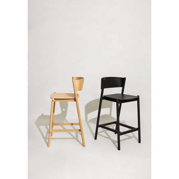 Dabīga toņa bāra krēsls ar ozolkoka imitāciju (sēdekļa augstums 75 cm) Oblique – Hübsch-image-1