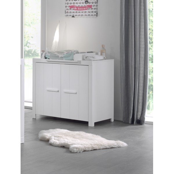 Balta priedes masīvkoka zema bērnu kumode ar pārtinamo galdiņu 100x96 cm ERIK – Vipack-image-1