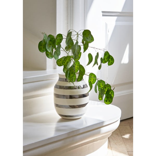 Balta keramikas vāze ar sudraba krāsas detaļām Kähler Design Omaggio, augstums 20 cm-image-1