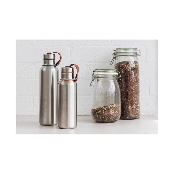 Olīvzaļs 2 sienu nerūsējošā tērauda termoss Black + Blum Insulated Vacuum Bottle, 750 ml-image-3