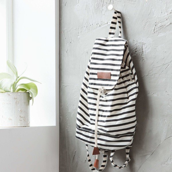 Mugursoma House DoctorStripes-image-1