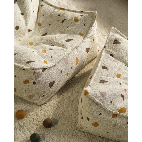 Balts bērnu sēžammaiss no buklē/šenila auduma Terrazzo Chair – Wigiwama-image-4