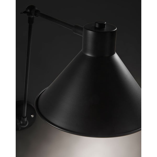Melna sienas lampa Dione – Kave Home-image-2