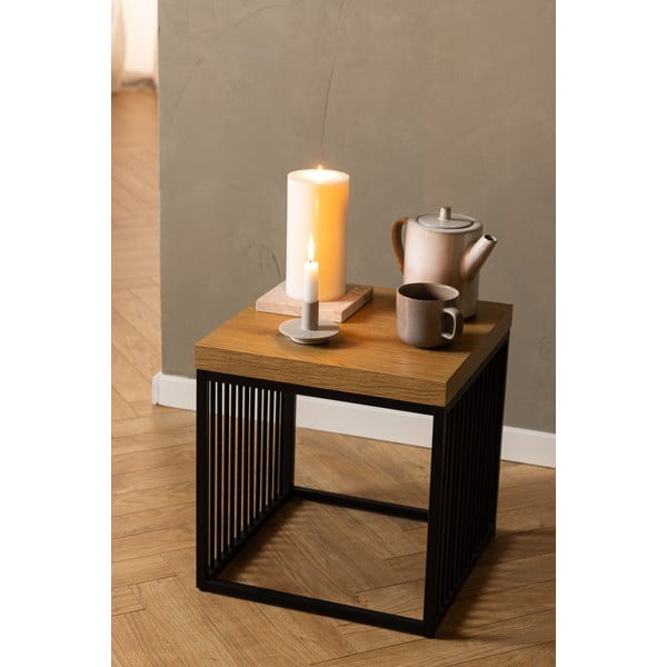 Sānu galdiņš ar ozolkoka imitācijas galda virsmu 40x40 cm Strington – Actona-image-1