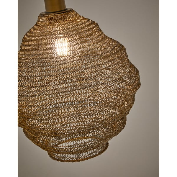 Zelta krāsas piekaramā lampa ar metāla abažūru ø 30 cm Sarraco – Kave Home-image-3