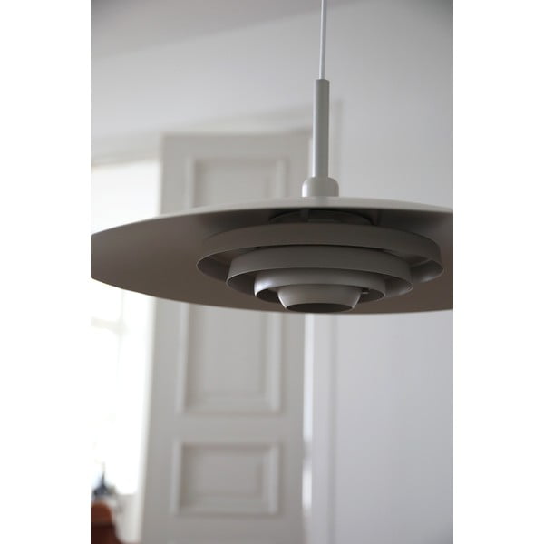 Bēša piekaramā lampa ar metāla abažūru ø 57 cm Piny – Markslöjd-image-3