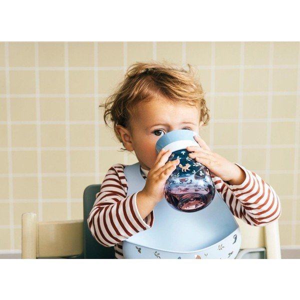 Gaiši zaļa plastmasas bērnu krūze 300 ml Little Farm – Mepal-image-1