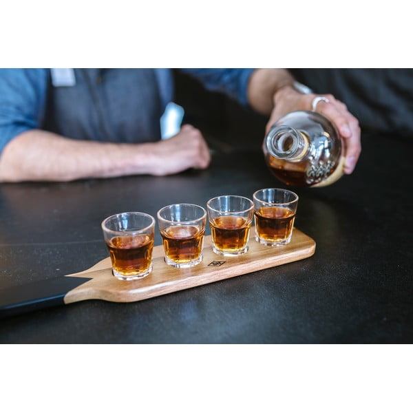 Koka servēšanas dēlis un 4 glāzes šāvienu Gentlemen's Hardware-image-4