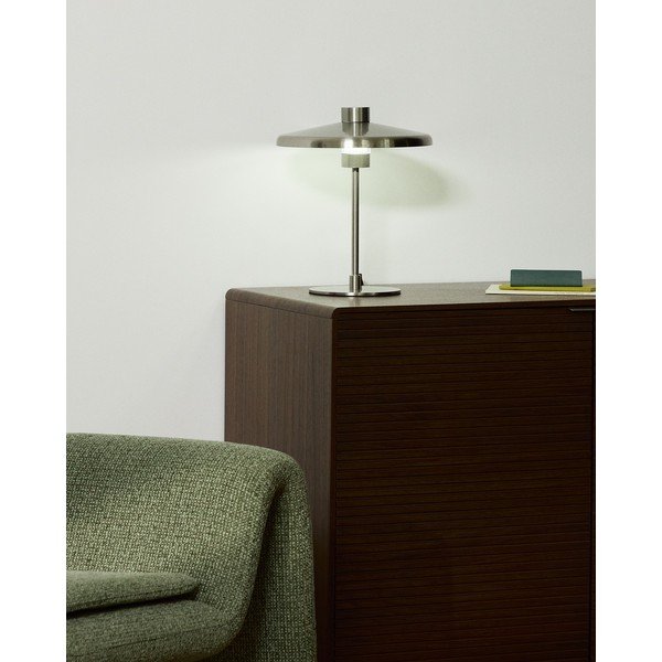 Sudraba krāsas galda lampa ar metāla abažūru (augstums 32,5 cm) Nuvira – Kave Home-image-1