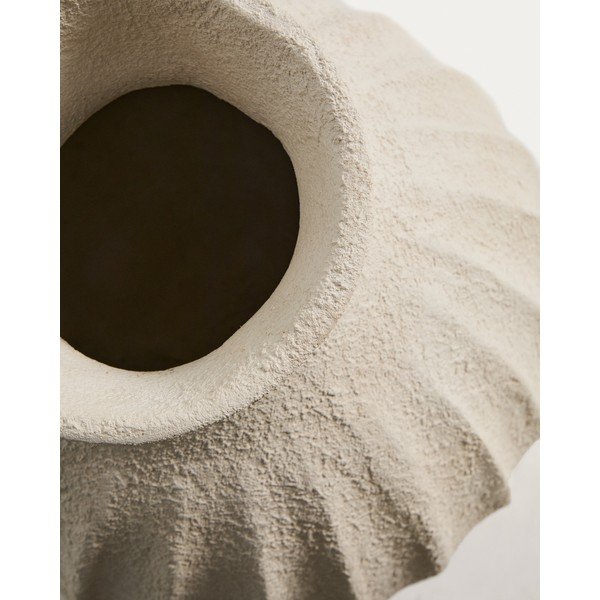Krēmkrāsas rokām darināta/augsta vāze no papjēmašē (augstums 67 cm) Arquena – Kave Home-image-2