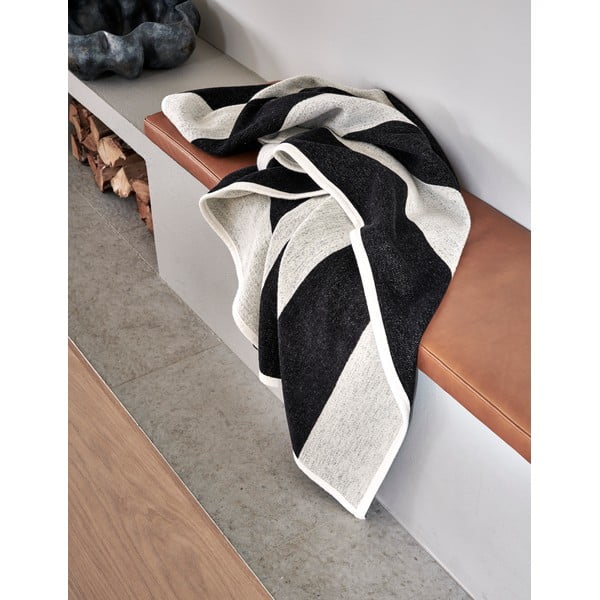 Melnbalts pleds no vilnas maisījuma 140x180 cm Bob Black Vanilla – Pappelina-image-1