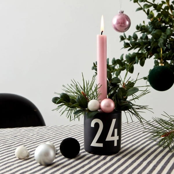 Melns porcelāna svečturis Design Letters-image-3