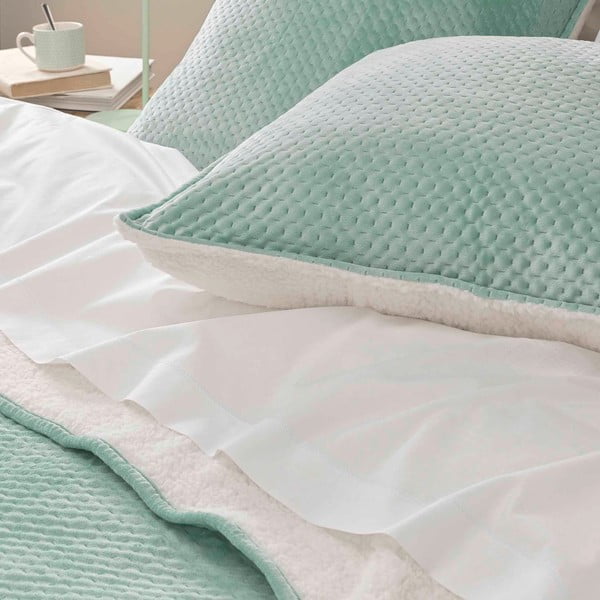 Zaļš stepēts gultas pārklāja un spilvendrānas komplekts no vilnas Sherpa 240x220 cm Mylene – douceur d'intérieur-image-1