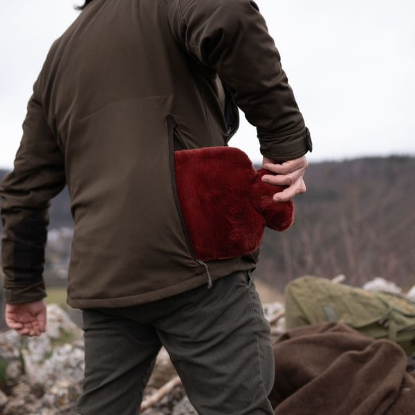 Sarkans mikroplīša termofors 1,8 l Classic – Hugo Frosch-image-1