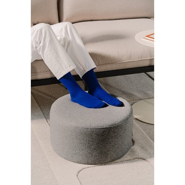 Pelēks vilnas pufs Folk – noo.ma-image-1