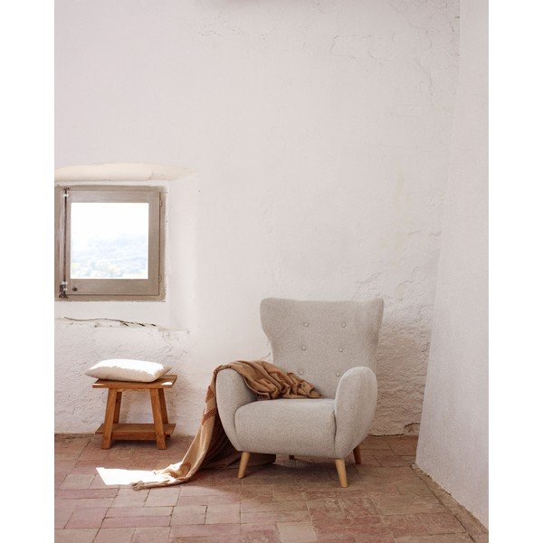 Bēšs atpūtas krēsls ar atzveltni Patio – Kave Home-image-1